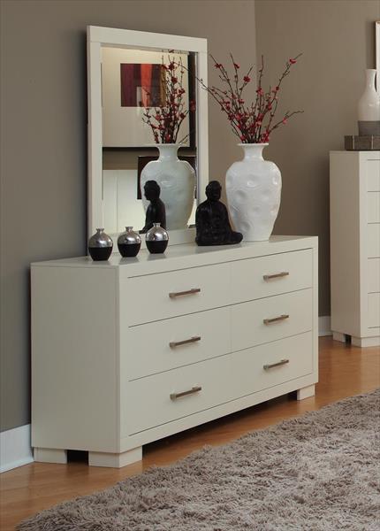 Dresser White