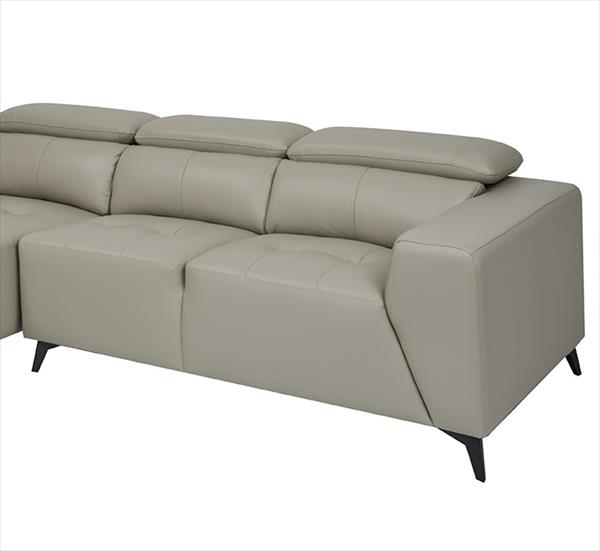 Salvador Loveseat